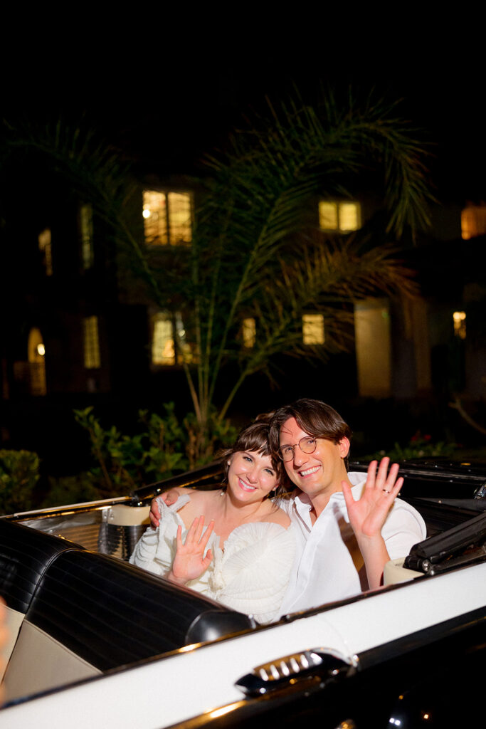 vintage car send off at Sydonie Mansion